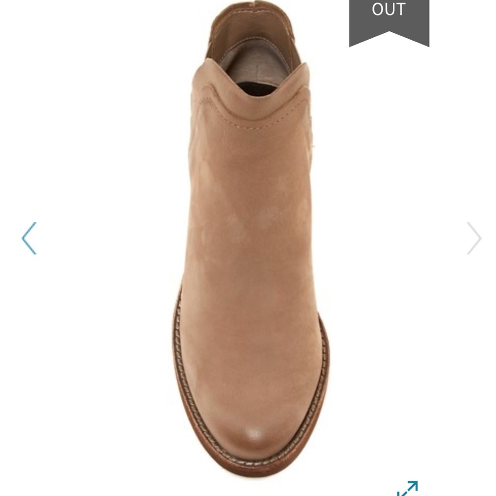 Dolce Vita Zabi Chelsea Boot - Picture 6 of 8